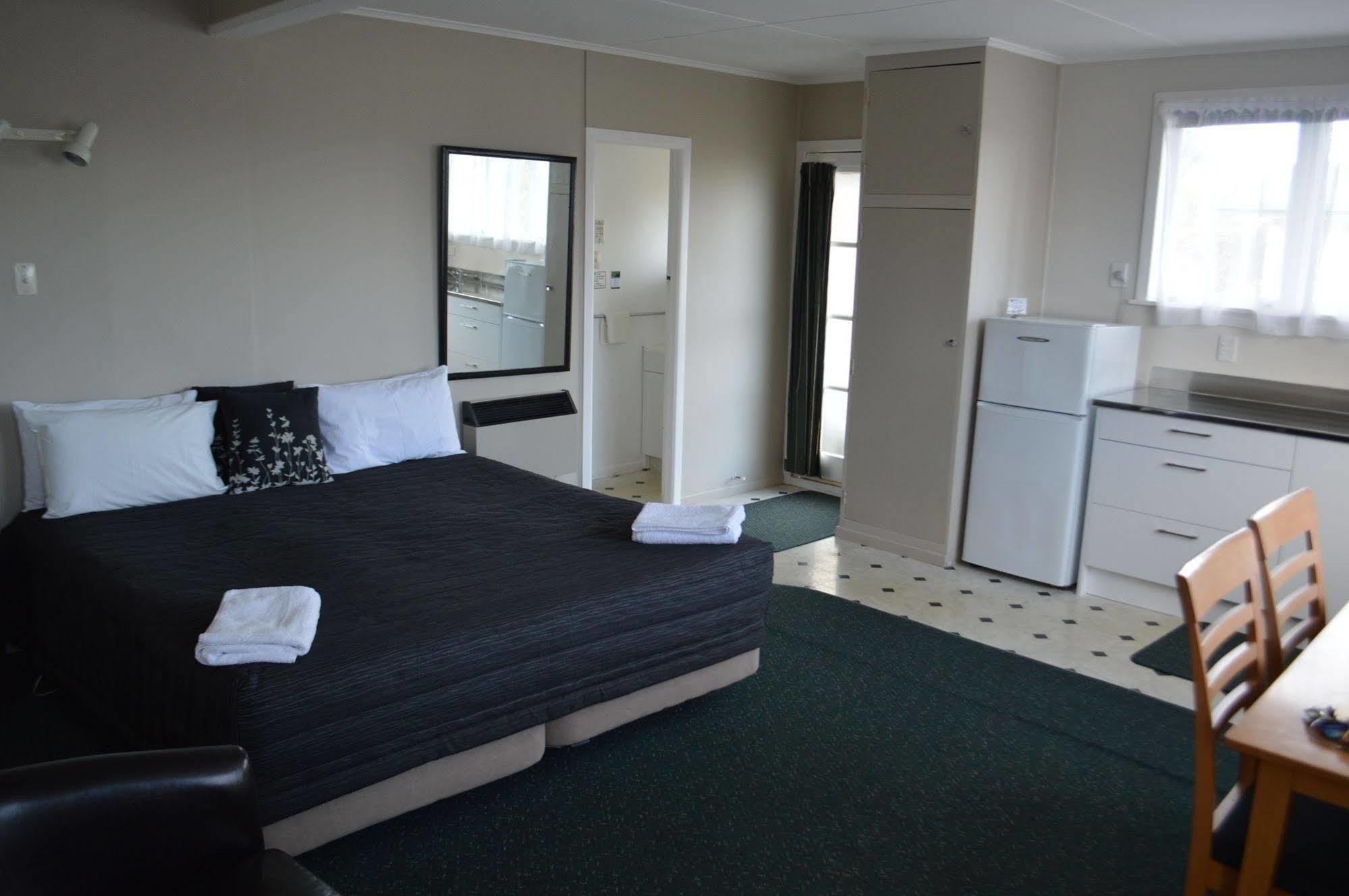 Palm Motel Waihi Exterior photo