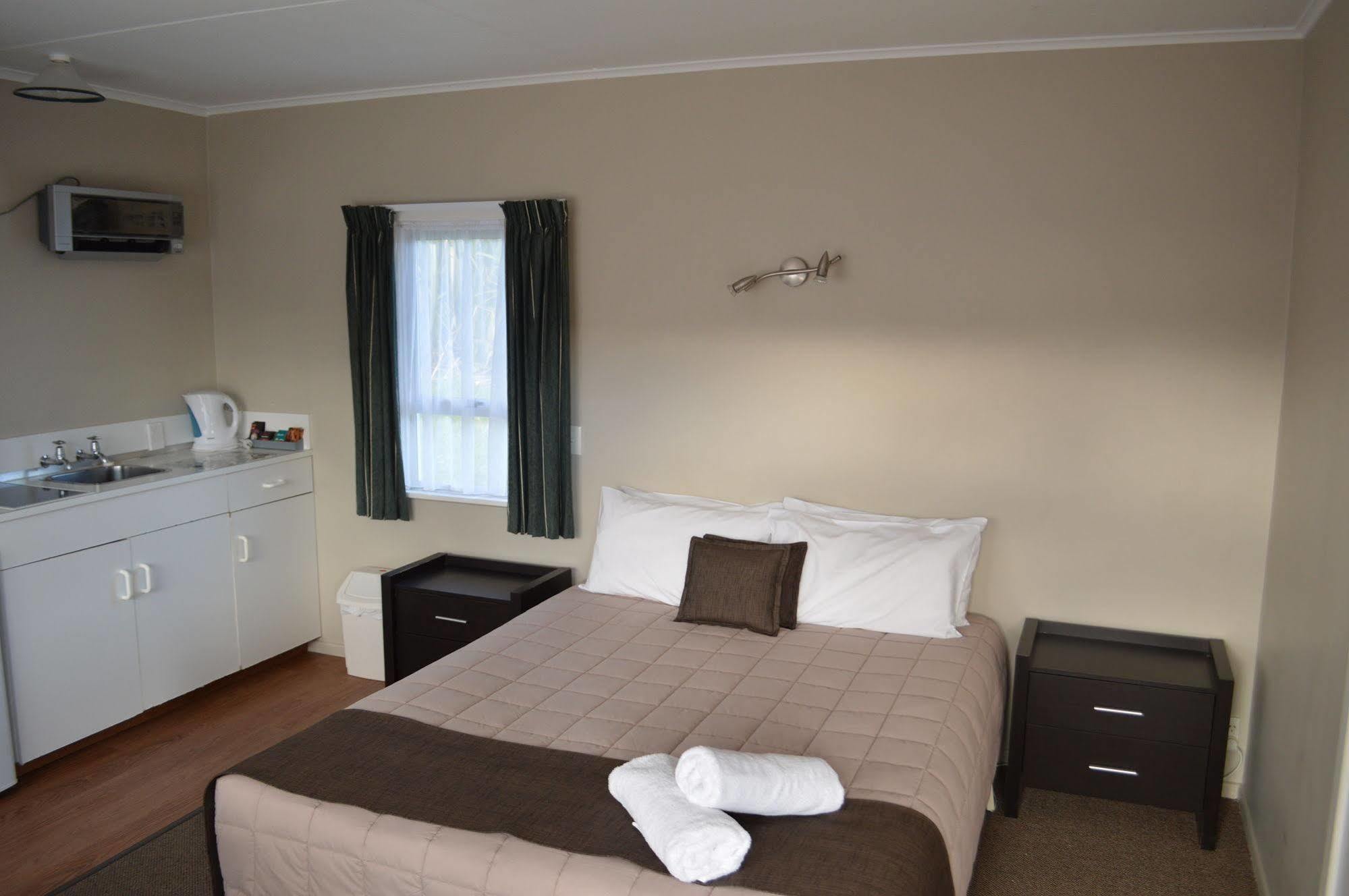 Palm Motel Waihi Exterior photo