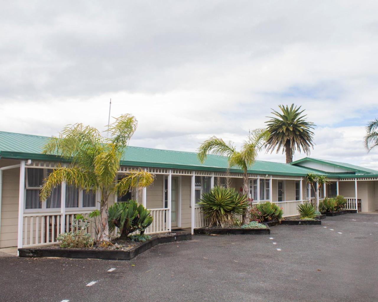 Palm Motel Waihi Exterior photo